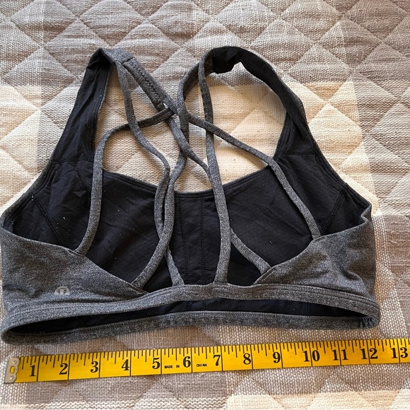 Lululemon free to be serene bra - Picture 2 of 2